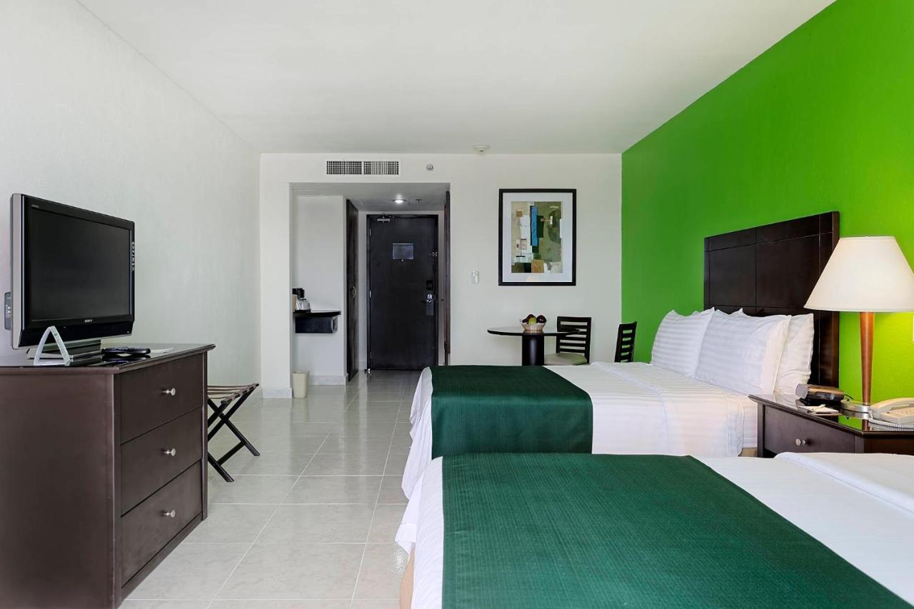 Holiday Inn Campeche By Ihg Екстер'єр фото