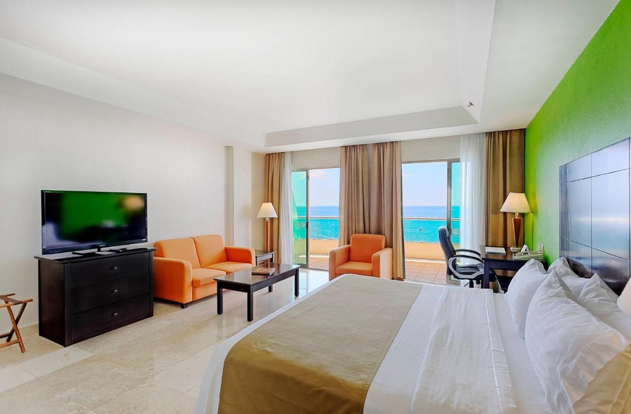 Holiday Inn Campeche By Ihg Екстер'єр фото